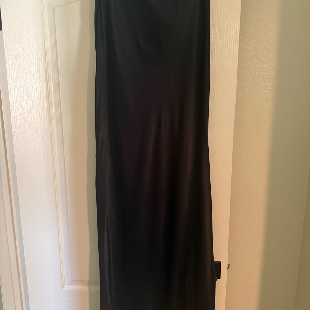 Classic Black Maxi Skirt - Sleek Everyday Style